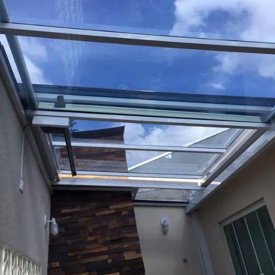 Cobertura Retrátil Policarbonato/Telha/Vidro em Diadema SP — Instalação em garagem residencial